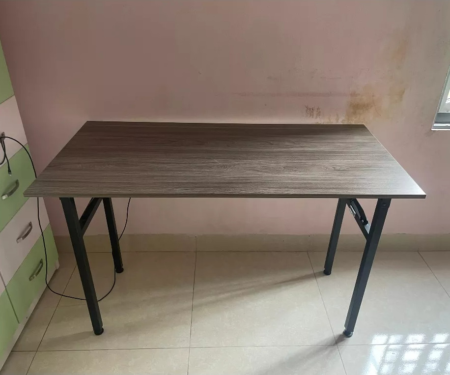 Bàn làm việc gấp gọn