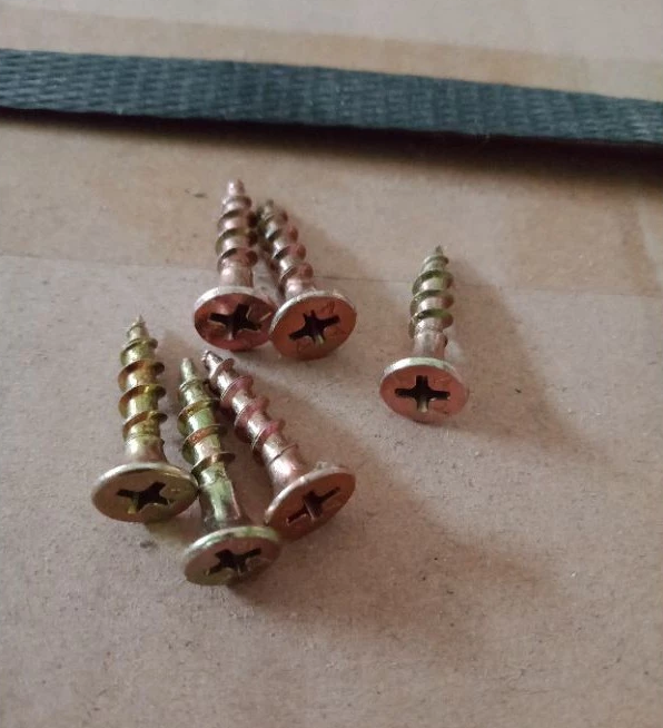 Vít vàng, vít bắn gỗ vàng - Vít gỗ Vít răng thưa