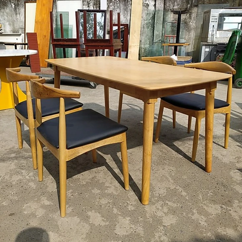 Bộ bàn ghế Bull 1m2 + 4 ghế