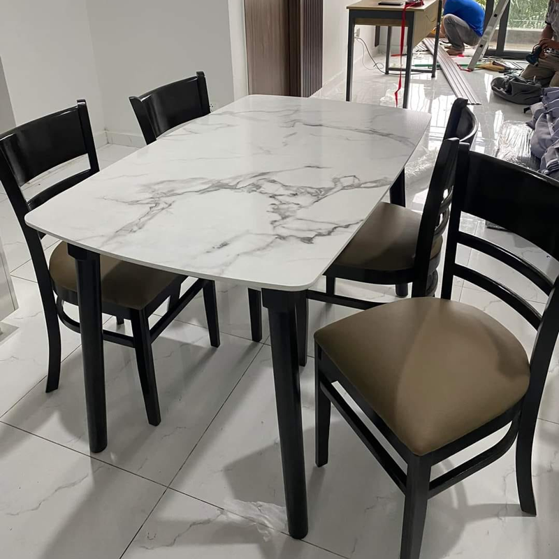 Bộ bàn ăn mặt giả vân đá + 4 ghế Cabin