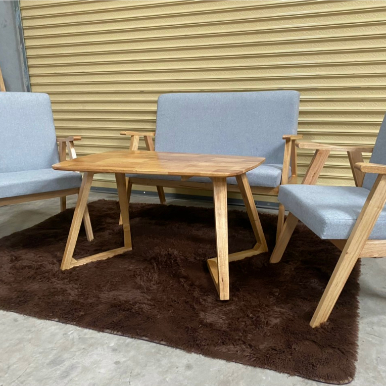 Bàn trà chân chữ V