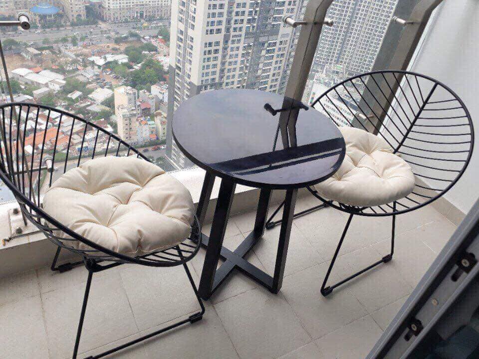 Ghế sắt hình nón (có nệm ngồi)