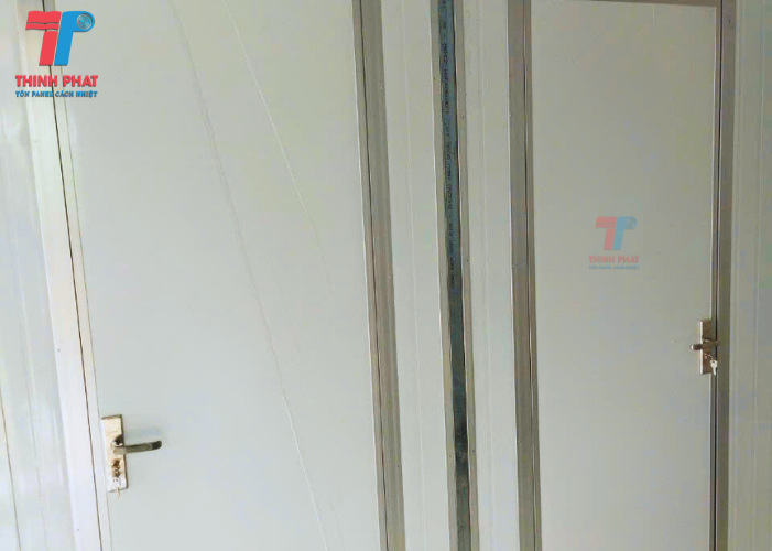 cửa đi 1 cánh panel 3