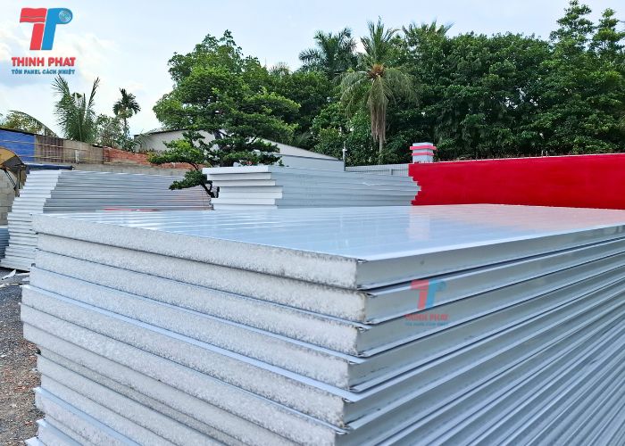 giá panel  EPS tháng 7 4