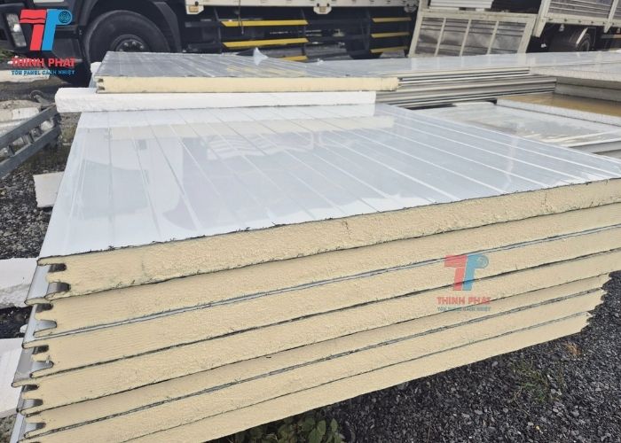 giá panel tháng 3