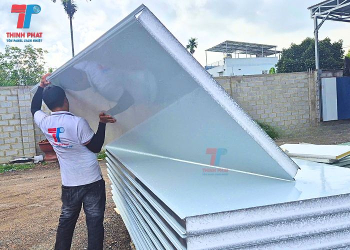 giá tấm panel EPS tháng 6 5