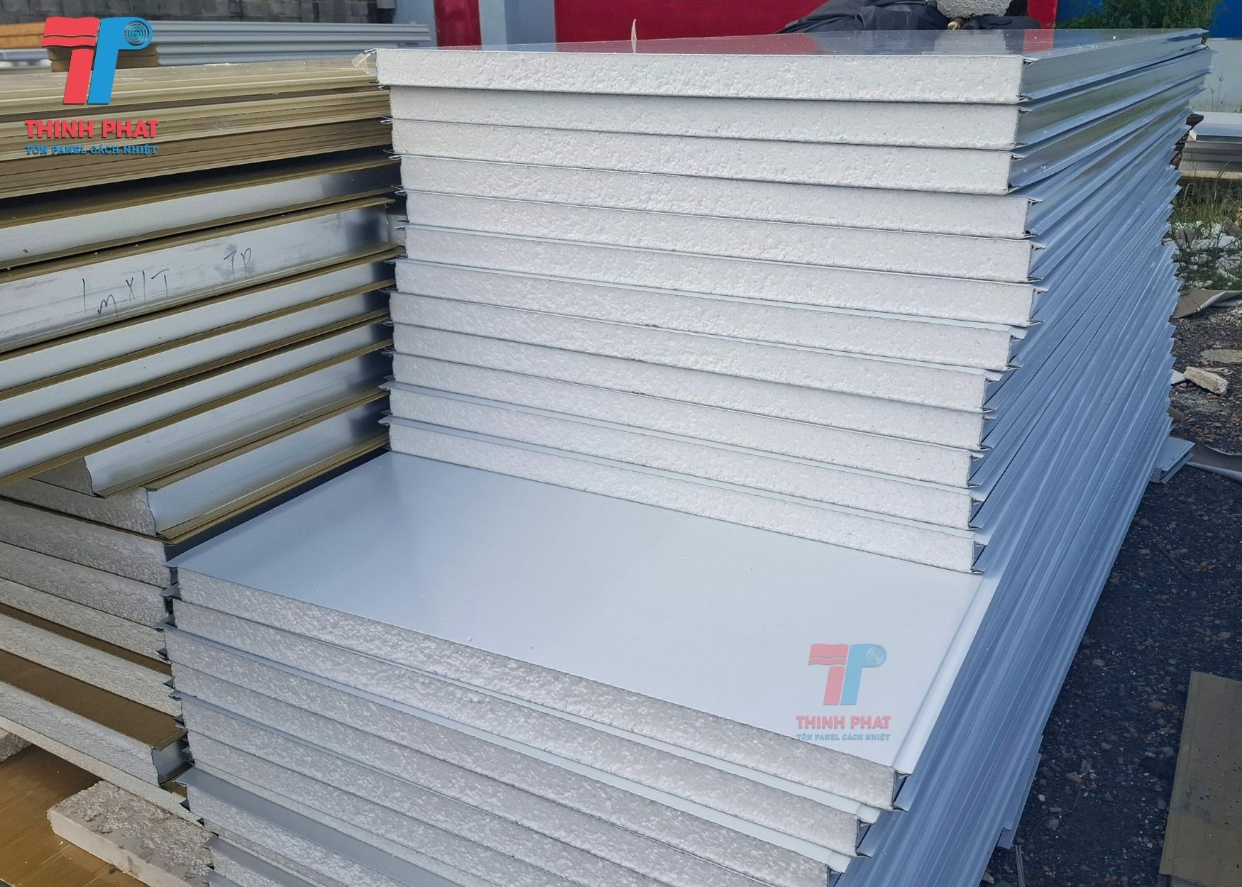 giá vách panel eps 2