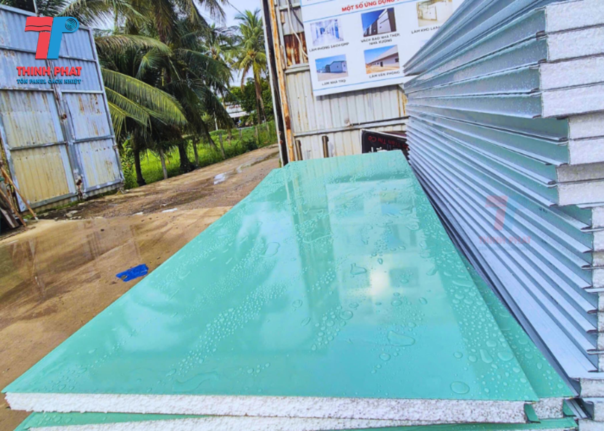 panel EPS xanh ngọc 6