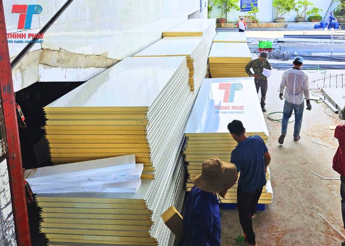 tấm panel cách nhiệt pu
