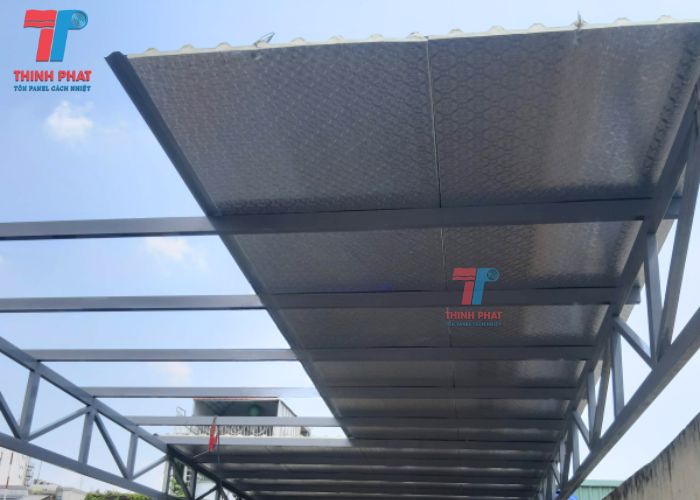 tôn cách nhiệt pu 7