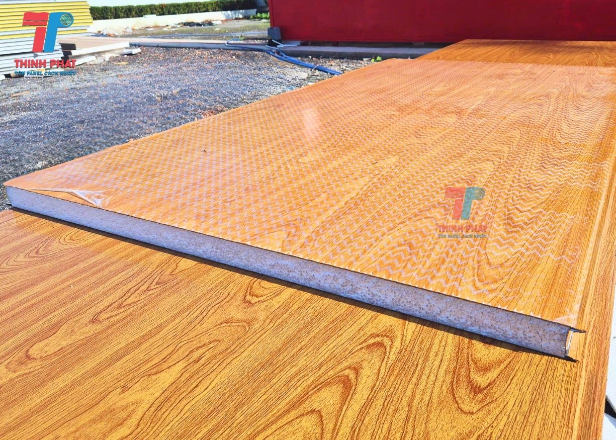 tôn panel giả gỗ 2