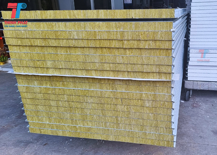 tôn vách ngoài trời 4