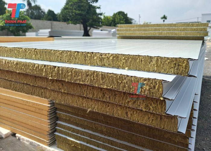 trần panel cách nhiệt 7