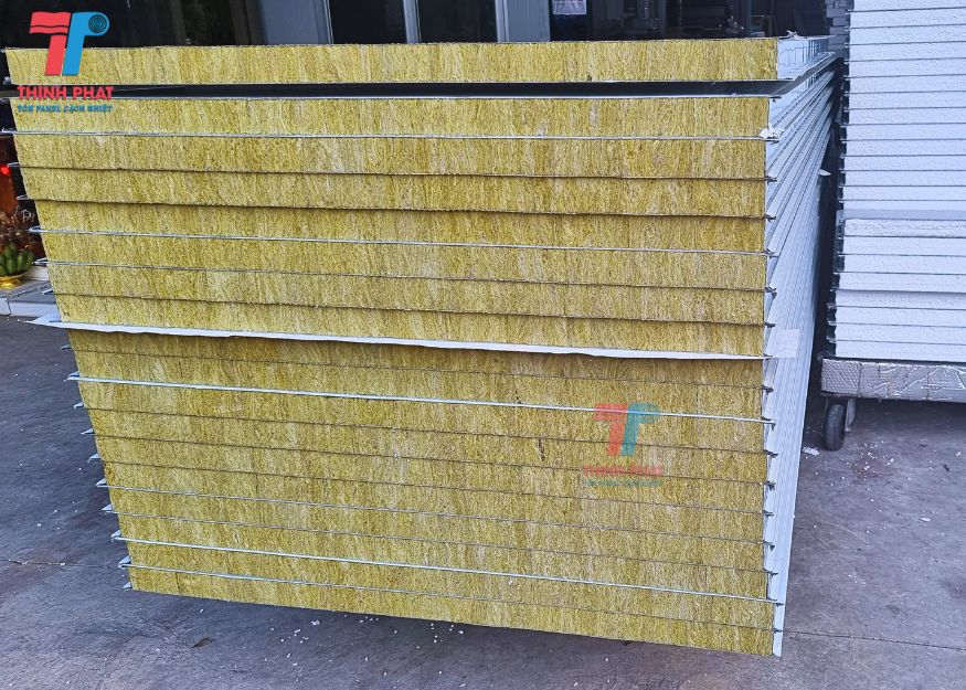 vách tôn xốp 2 mặt 11