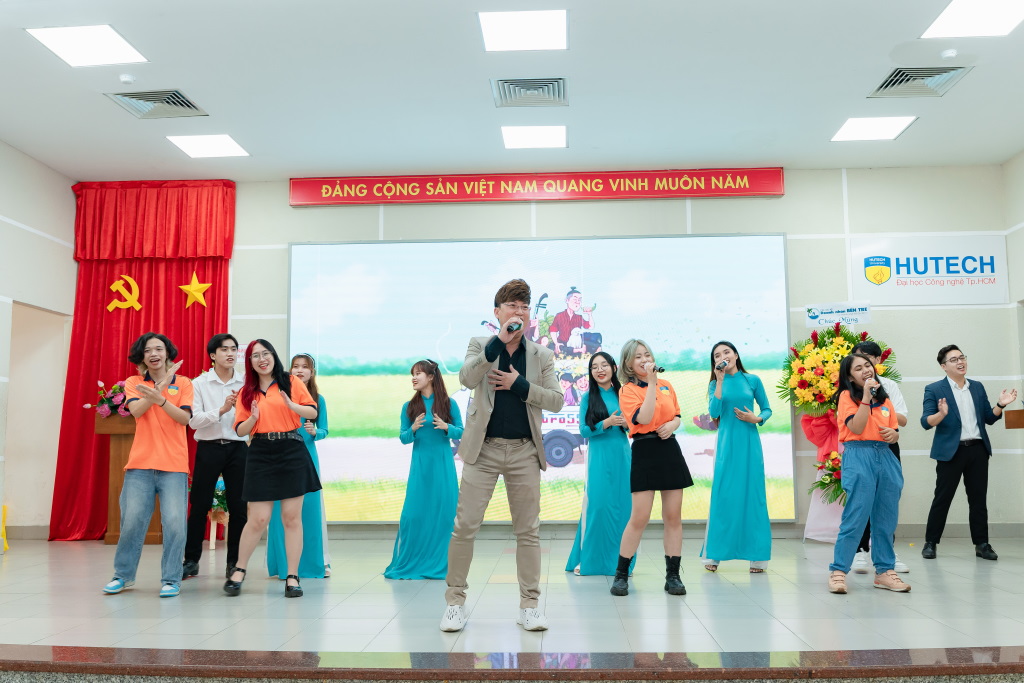 Ca nhạc sĩ Sỹ Luân