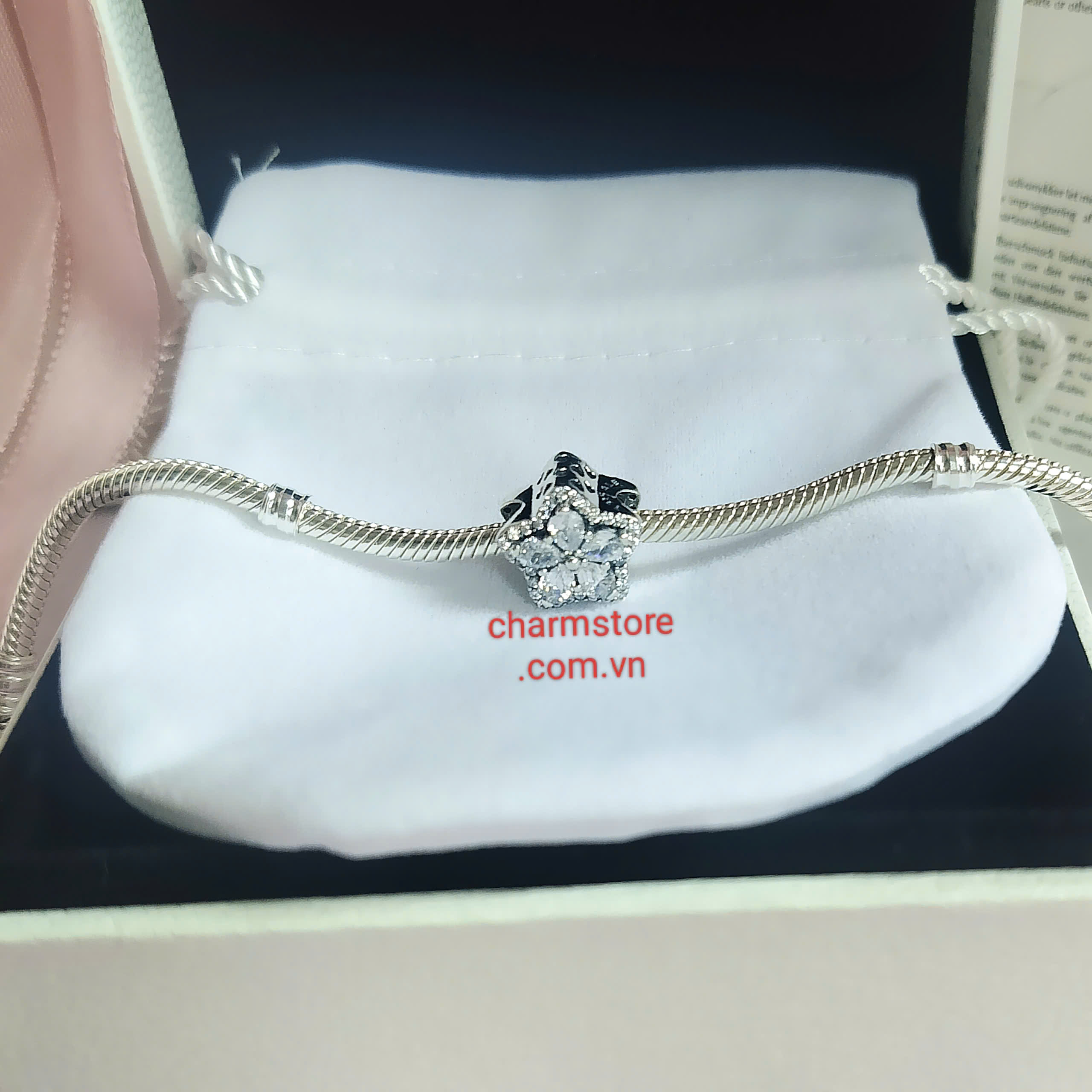 CHARM SAO HOA TUYẾT ĐÁ TRẮNG