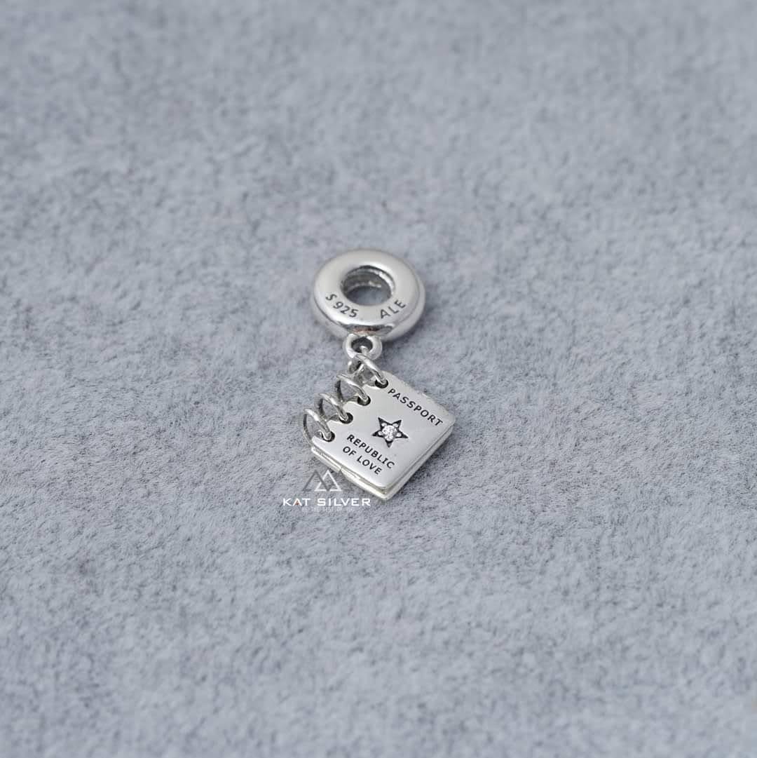 CHARM TREO PASSPORT
