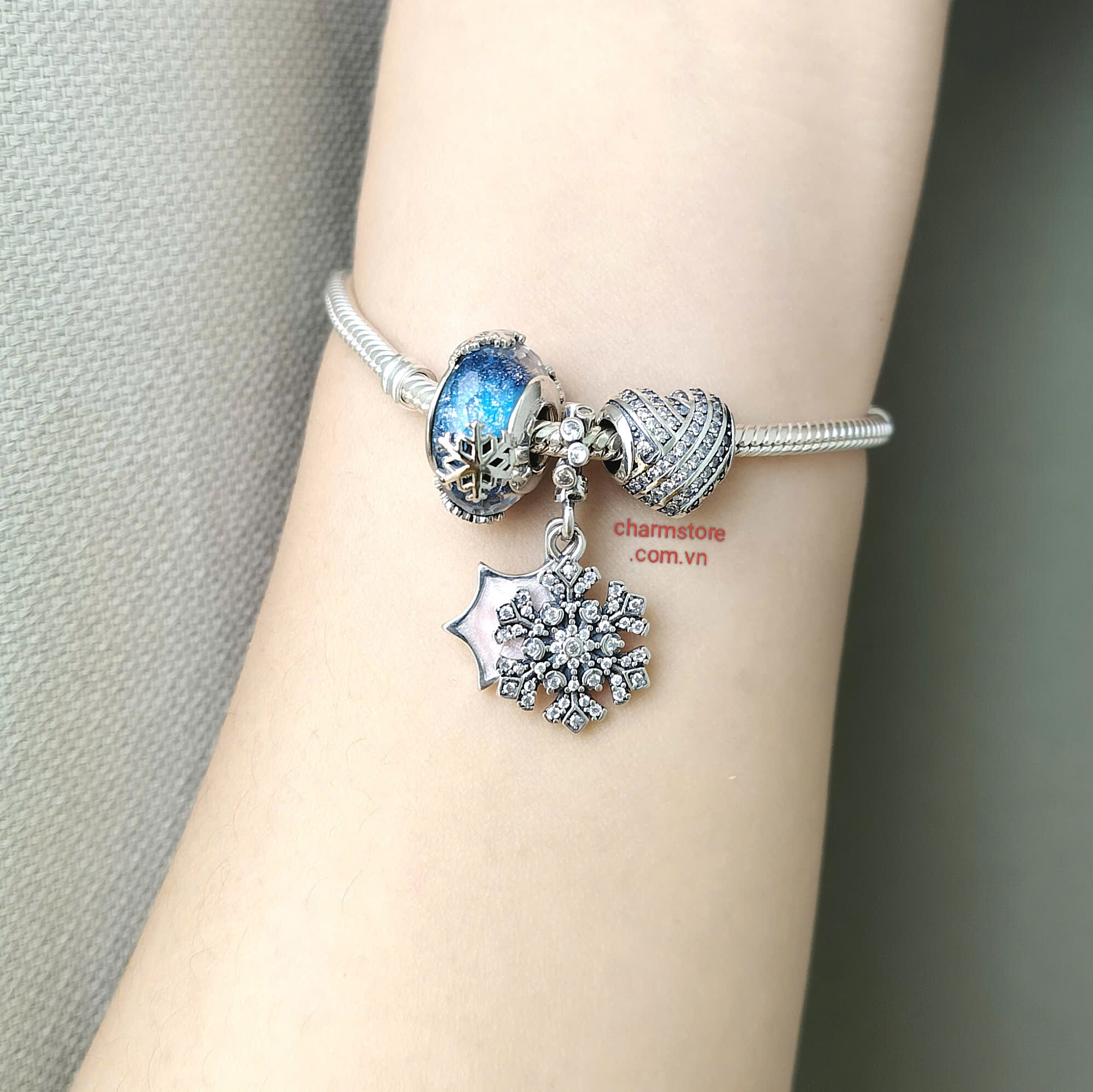 VÒNG CHARM BÔNG TUYẾT TÌNH YÊU