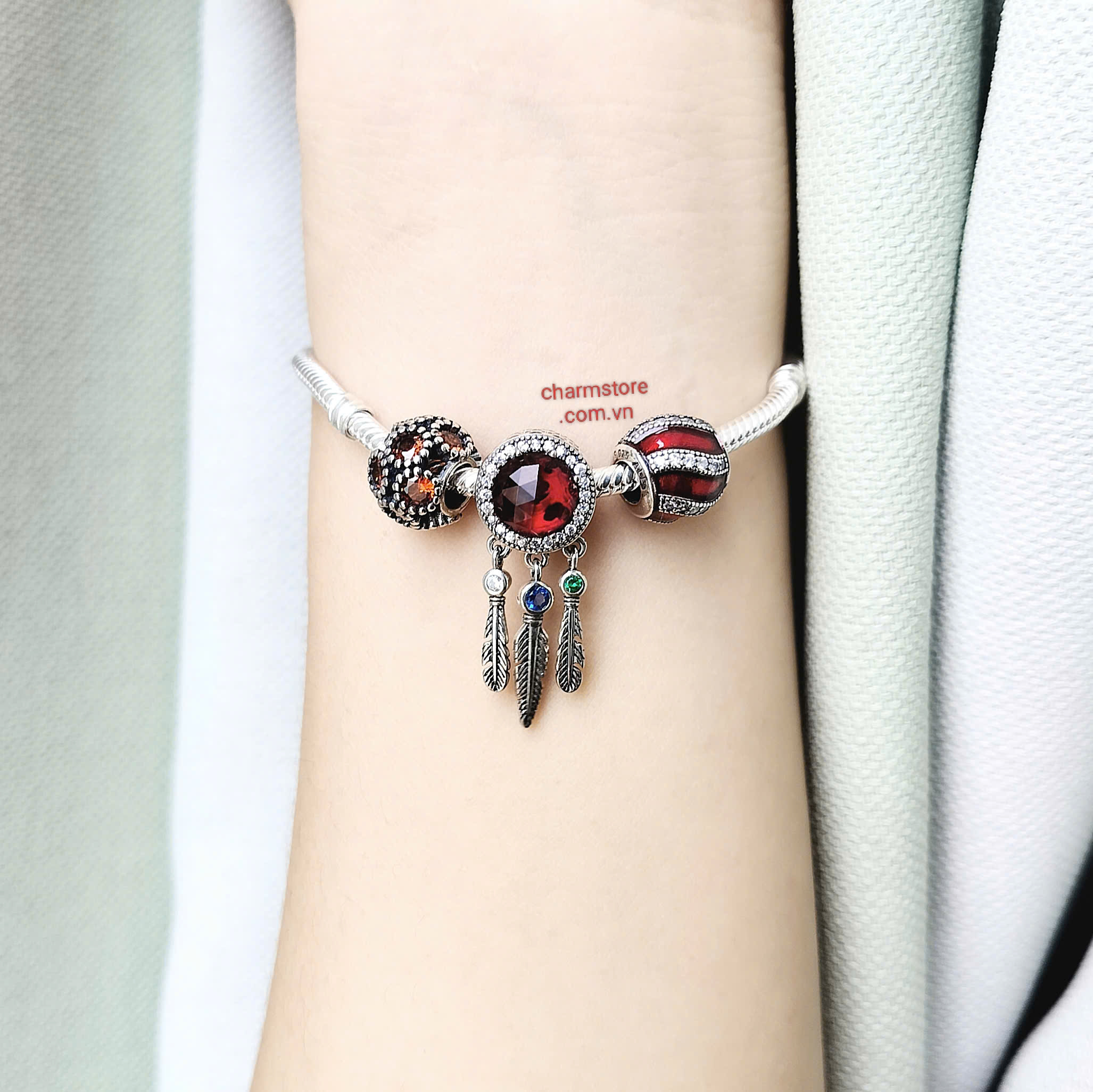 VÒNG CHARM DREAMCATCHER ĐỎ MIX TRÒN SÓNG