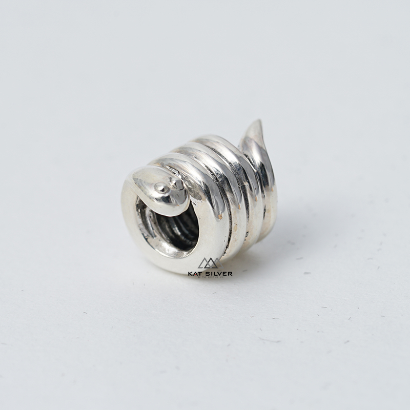 CHARM CON RẮN BẠC