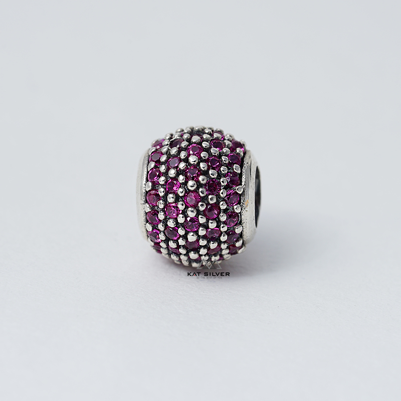 CHARM TRÒN ĐÁ HỒNG SEN