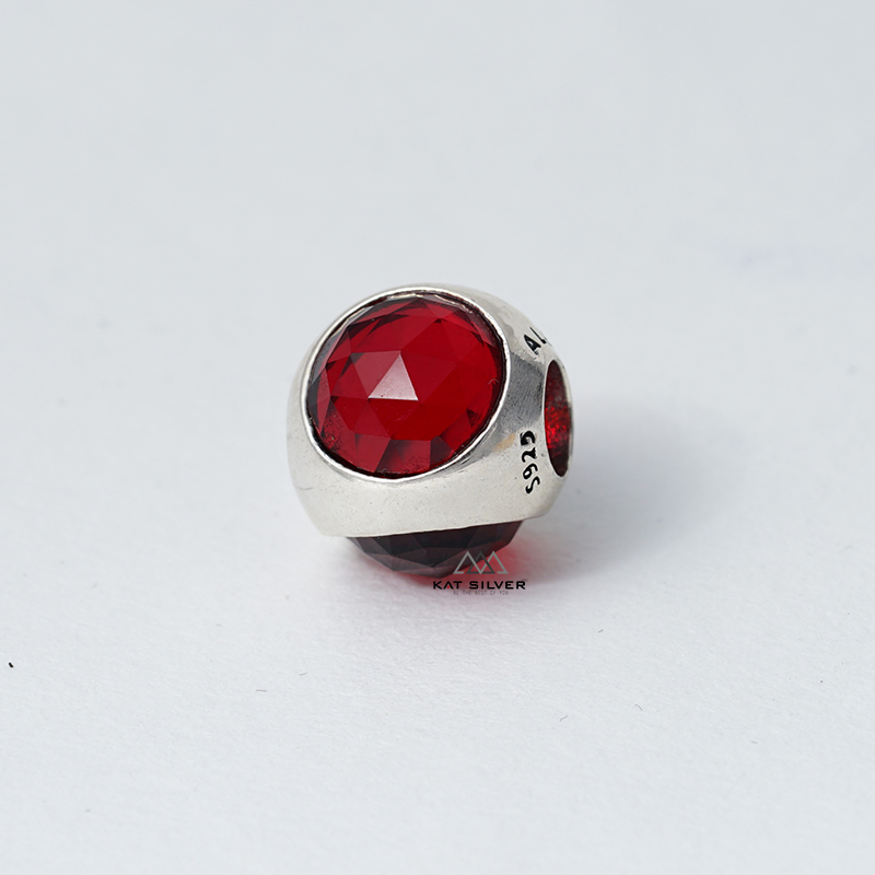 CHARM TRÒN 3 MẶT ĐÁ ĐỎ