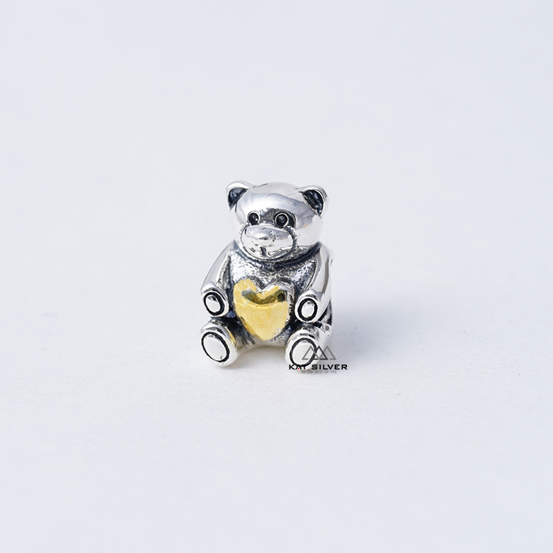 CHARM GẤU ÔM TIM VÀNG
