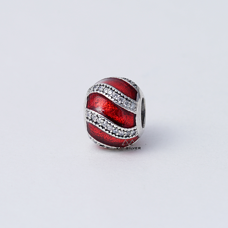 CHARM TRÒN ĐỎ SỌC ĐÁ TRẮNG