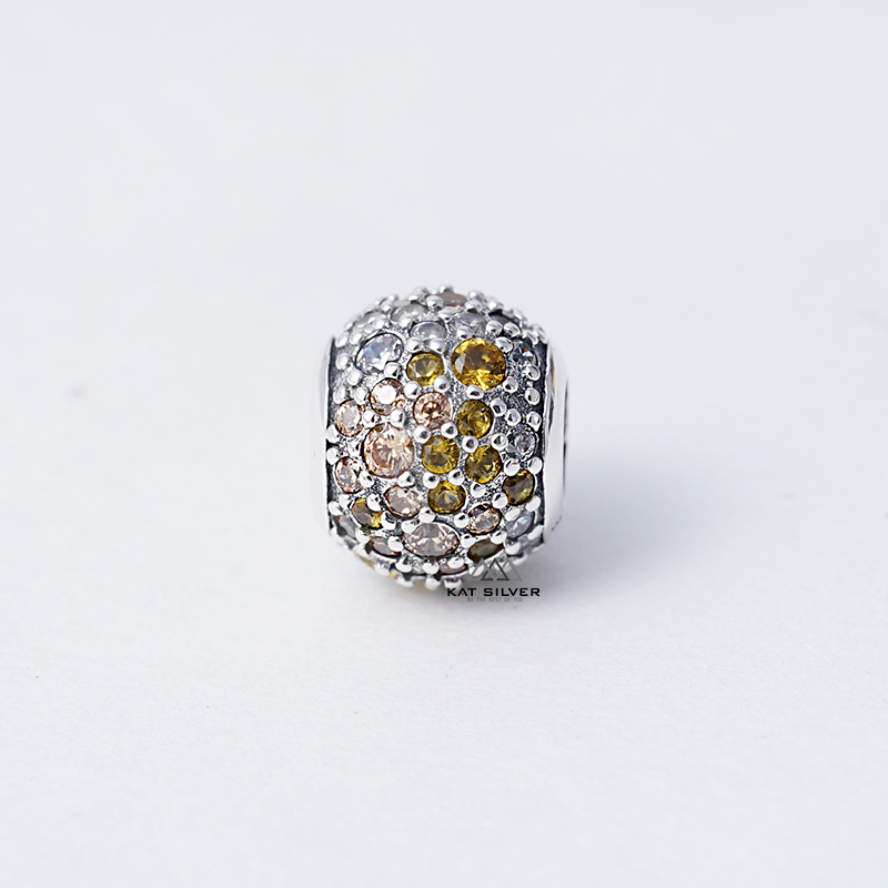 CHARM TRÒN ĐÁ TRẮNG ĐÁ VÀNG