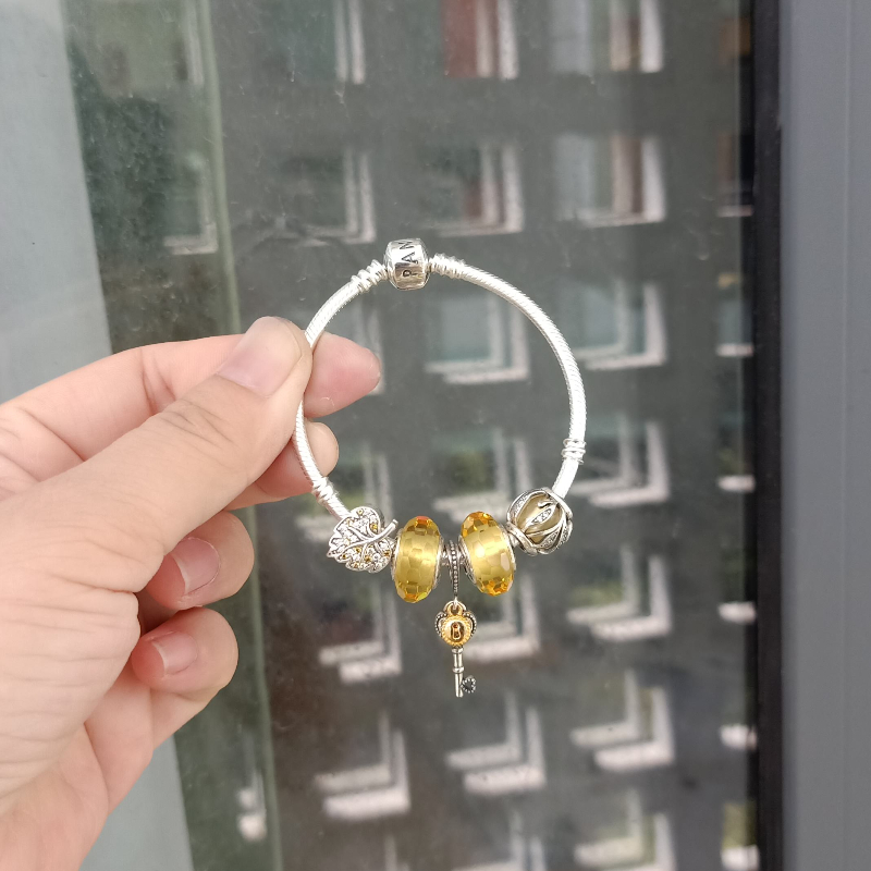 VÒNG MỆNH THỔ CHIẾC LÁ ĐÁ VÀNG