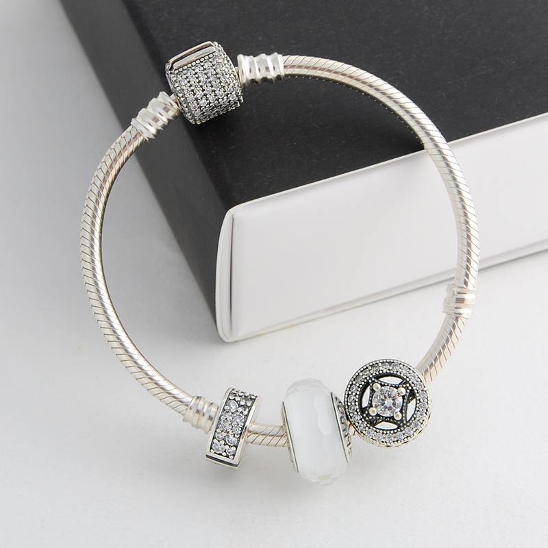VÒNG CHARM MURANO ĐÁ TRẮNG