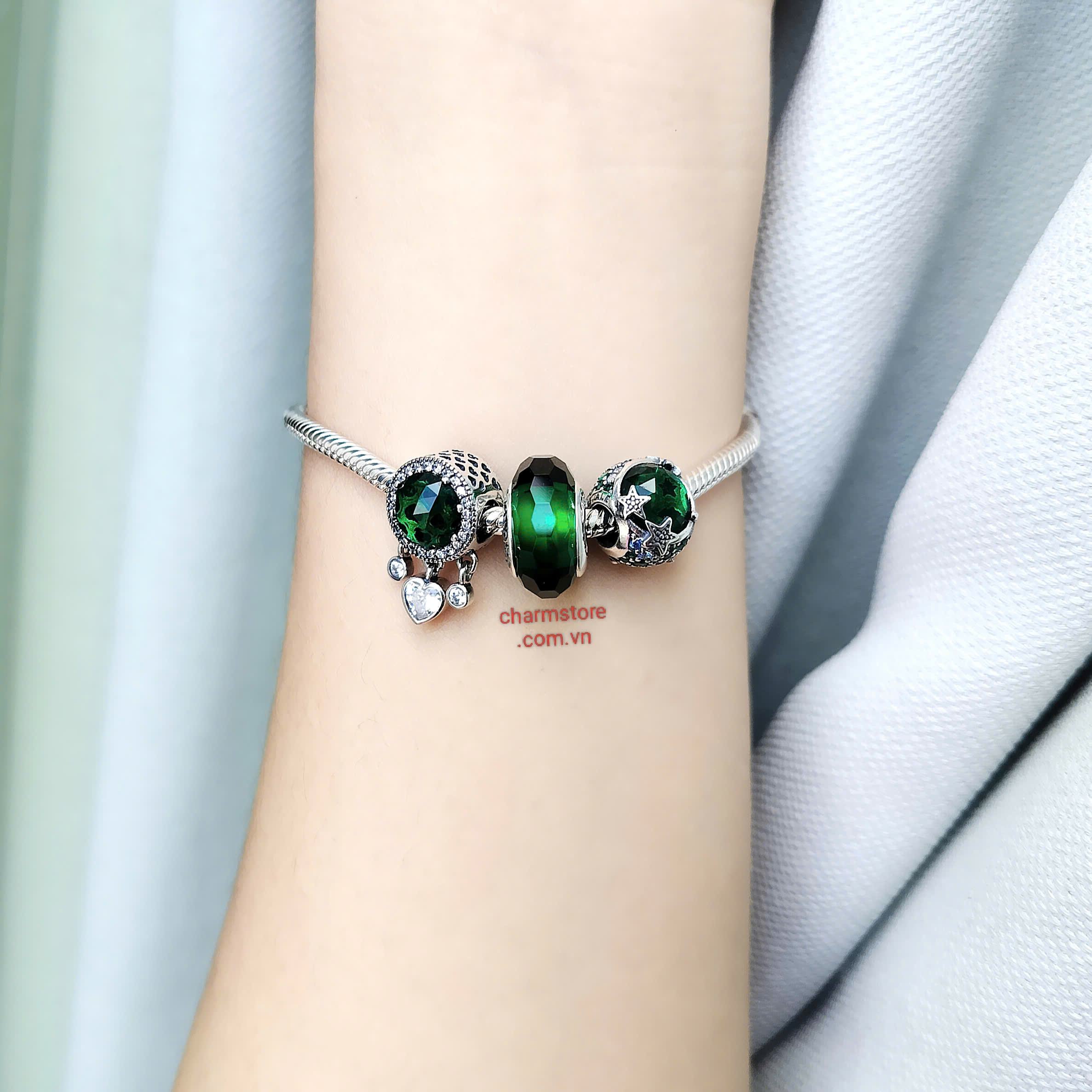 VÒNG CHARM MỆNH RADIANT TREO TIM MIX TRÒN SAO MM