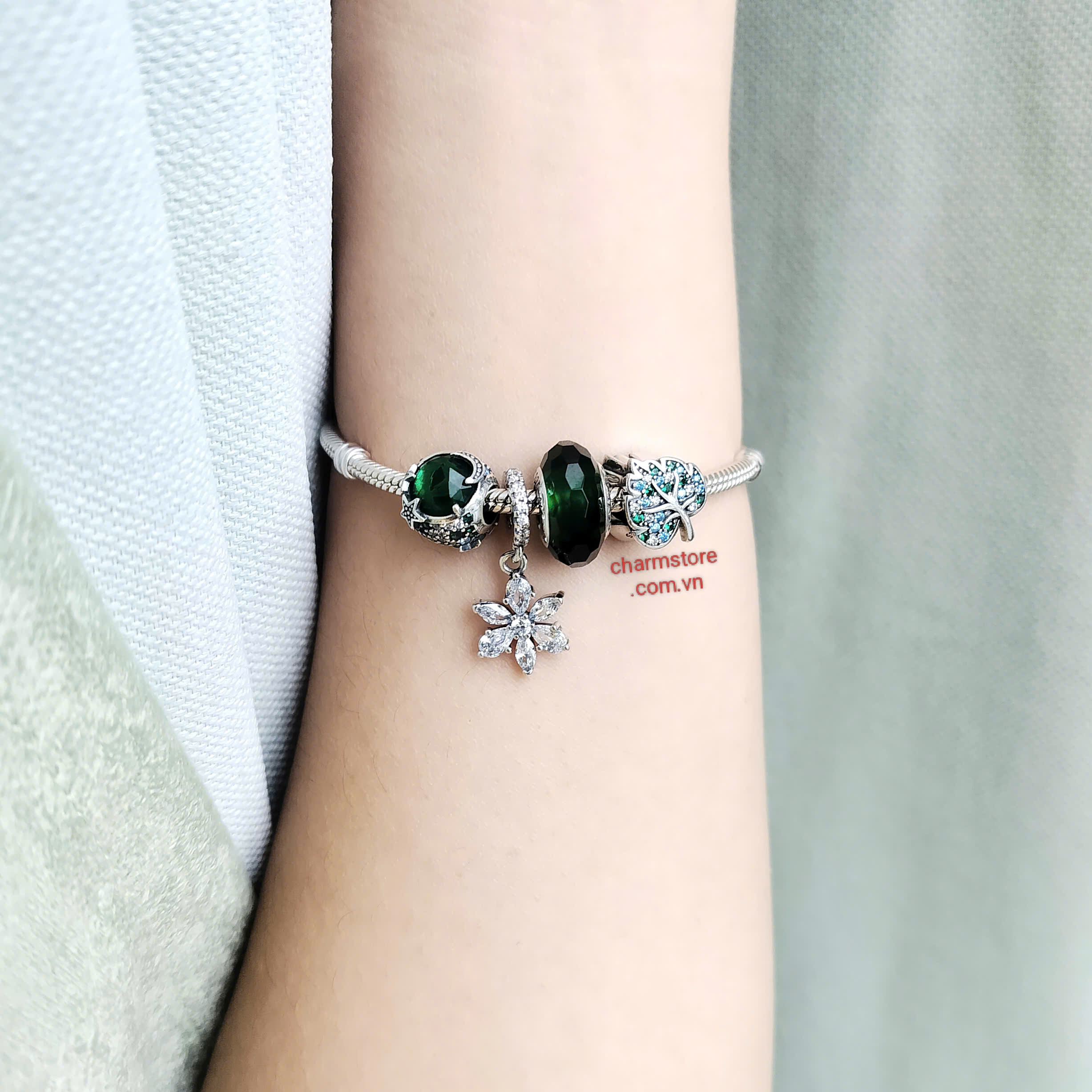 VÒNG CHARM MỆNH MỘC HOA LÁ SAO MM