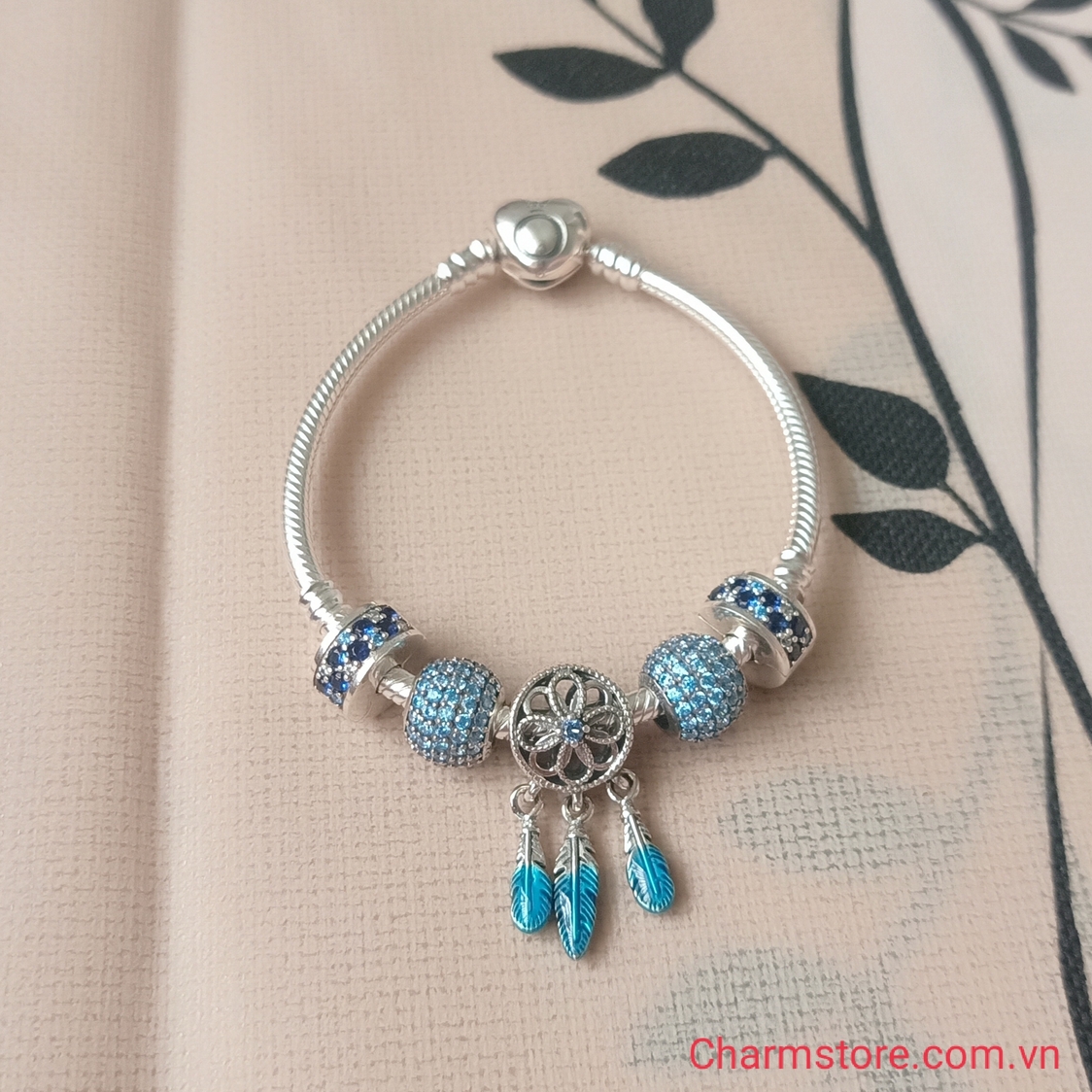 VÒNG CHARM MỆNH THỦY - ƯỚC MƠ - ĐÁ XANH LƠ