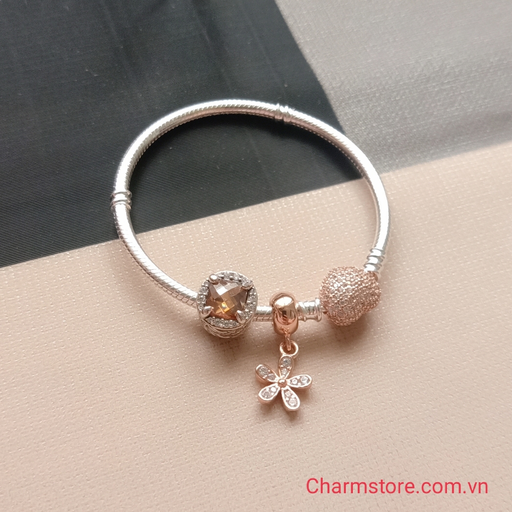 VÒNG CHARM MỆNH THỔ TREO HOA 5 CÁNH VÀNG HỒNG