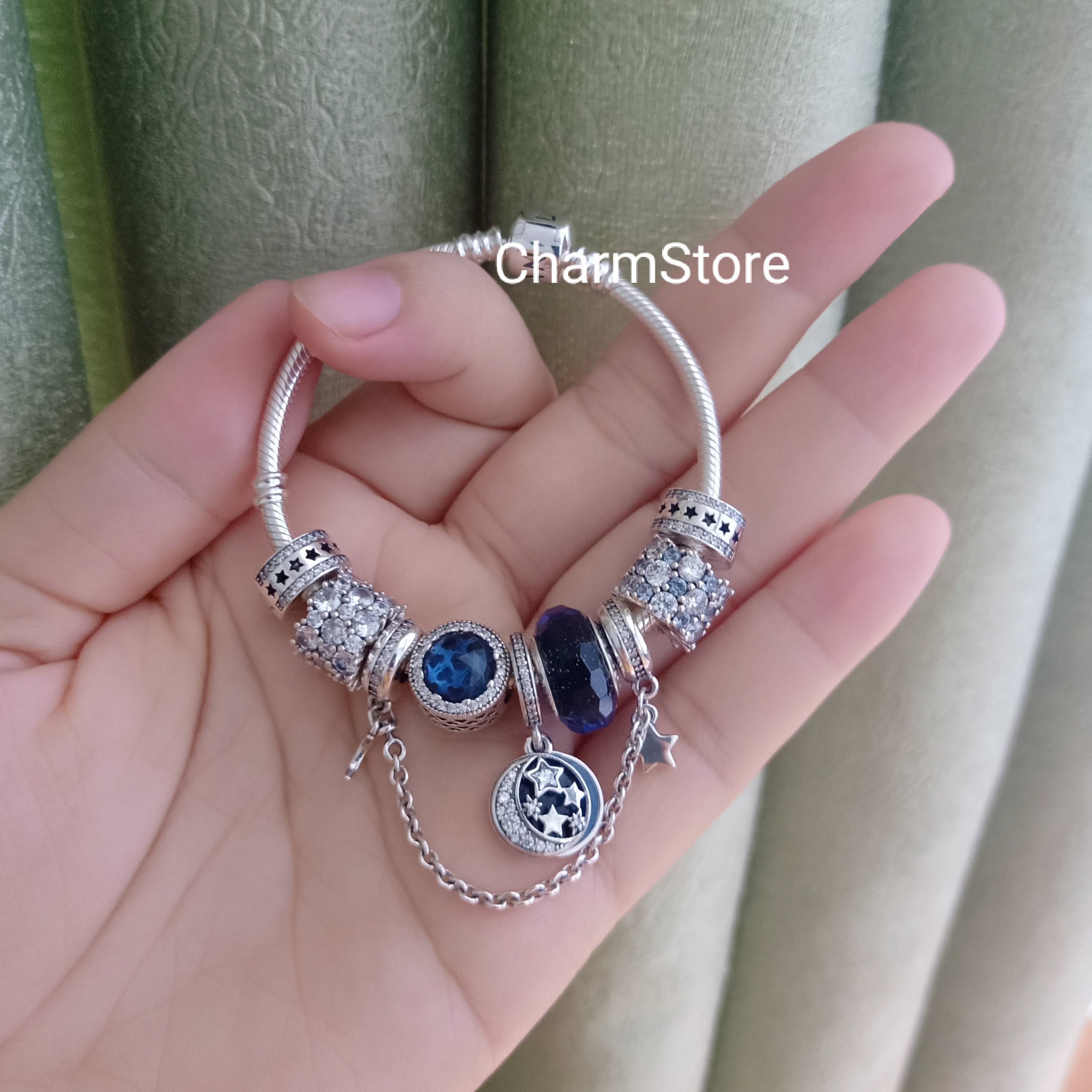 VÒNG CHARM TREO BẦU TRỜI TRĂNG SAO XD MAY MẮN