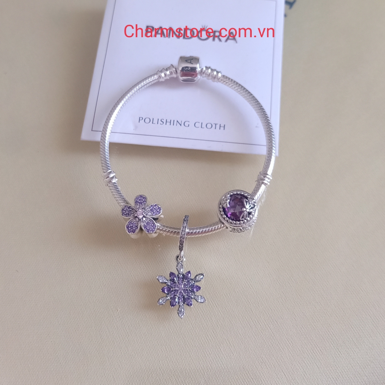 VÒNG CHARM HOA CHUỒN CHUỒN ĐÁ TÍM