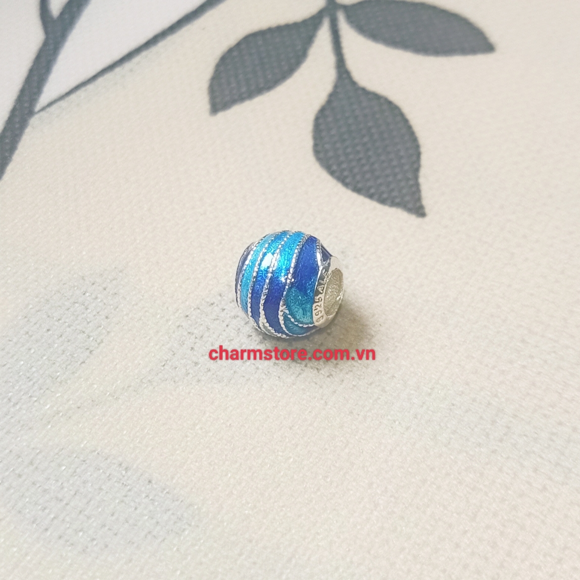 CHARM TRÒN SÓNG BIỂN XANH