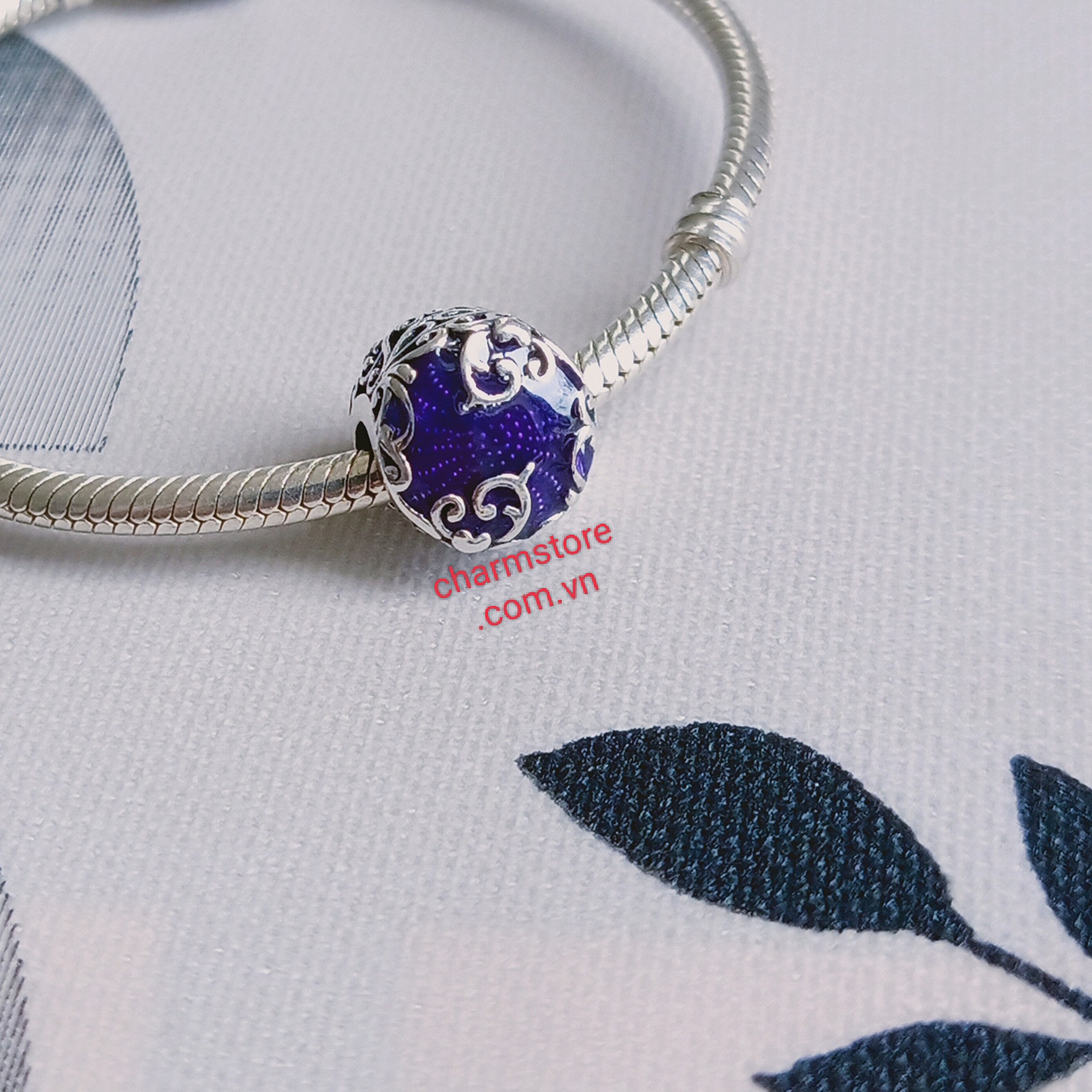 CHARM RADIANT DÂY LEO TÍM