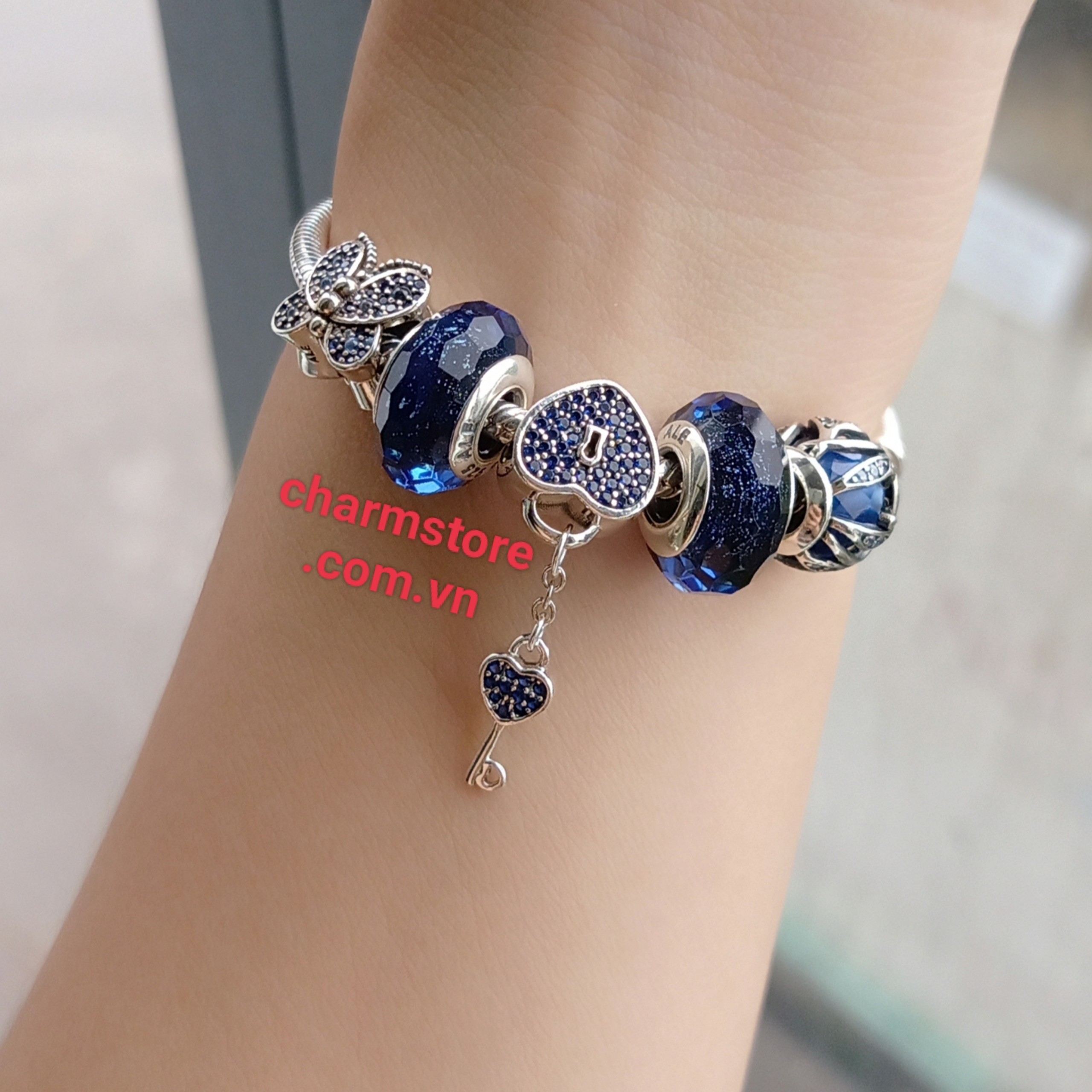 VÒNG CHARM TIM Ổ KHÓA XANH DƯƠNG MIX ĐÁ XD