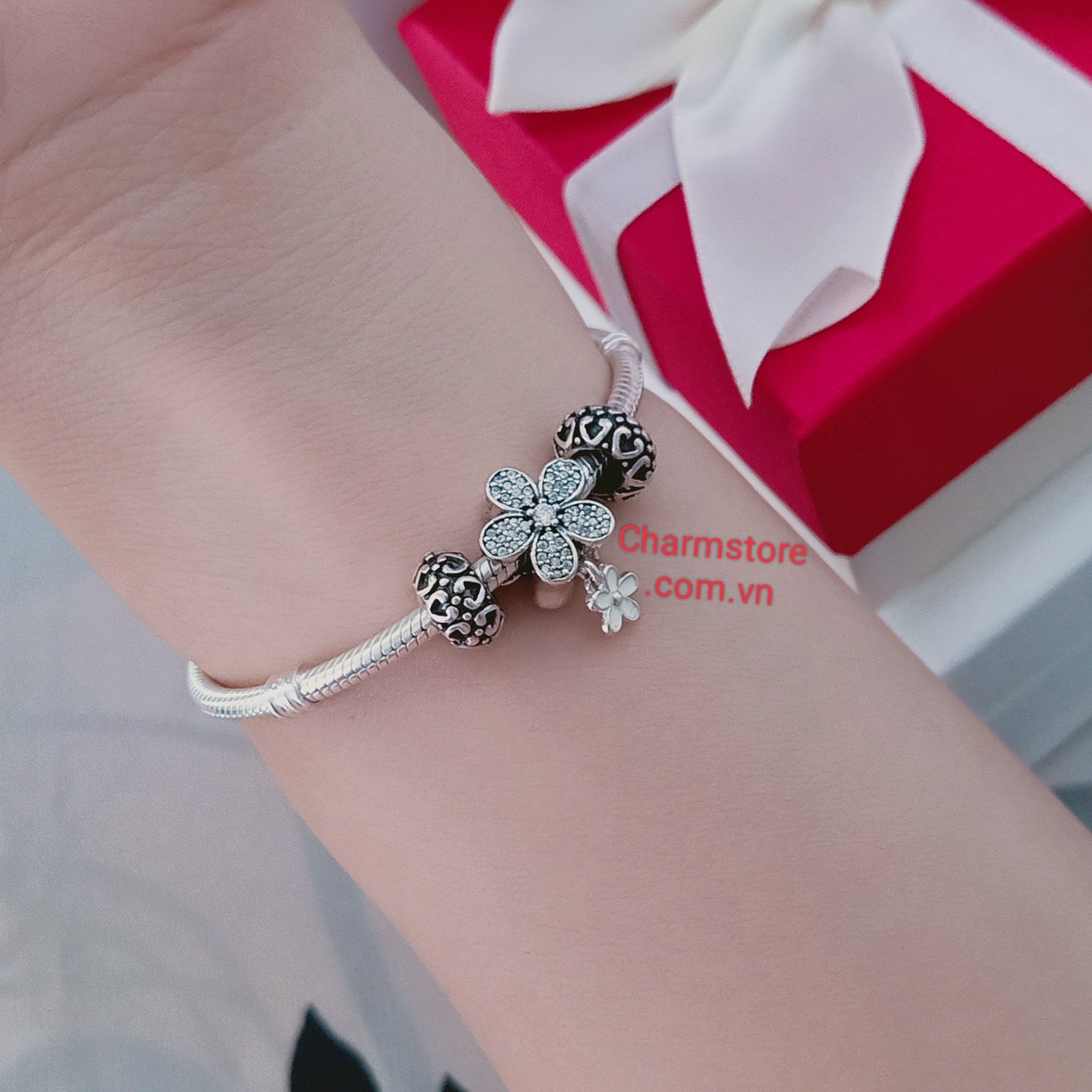 VÒNG TAY HOA DAISY BẢN DÀY ĐẸP MIX SPACER TIM