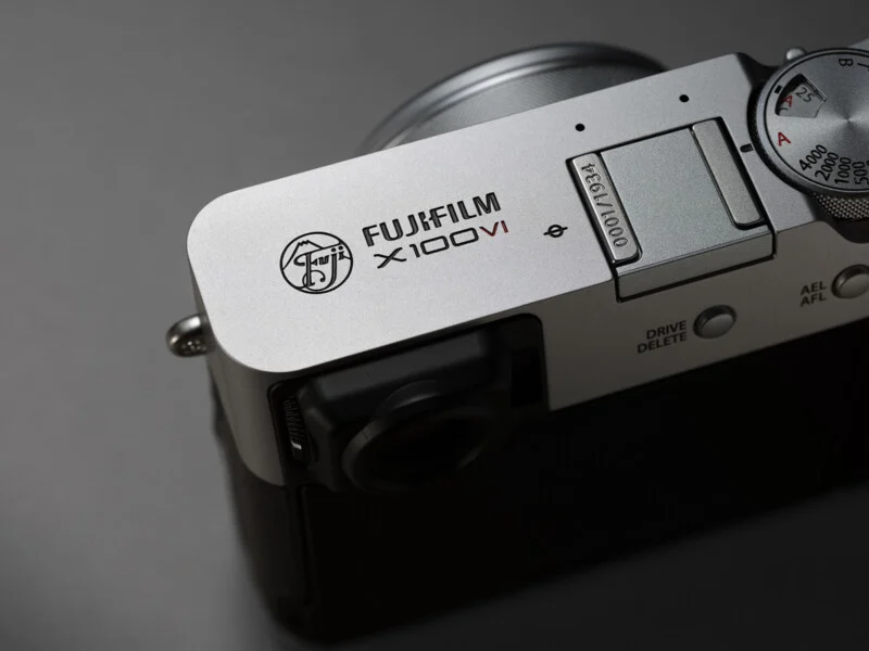 fujifilm-s-x100vi-trinh-lang-camera-bo-sung-tinh-nang-on-dinh-hinh-anh-5-truc-va