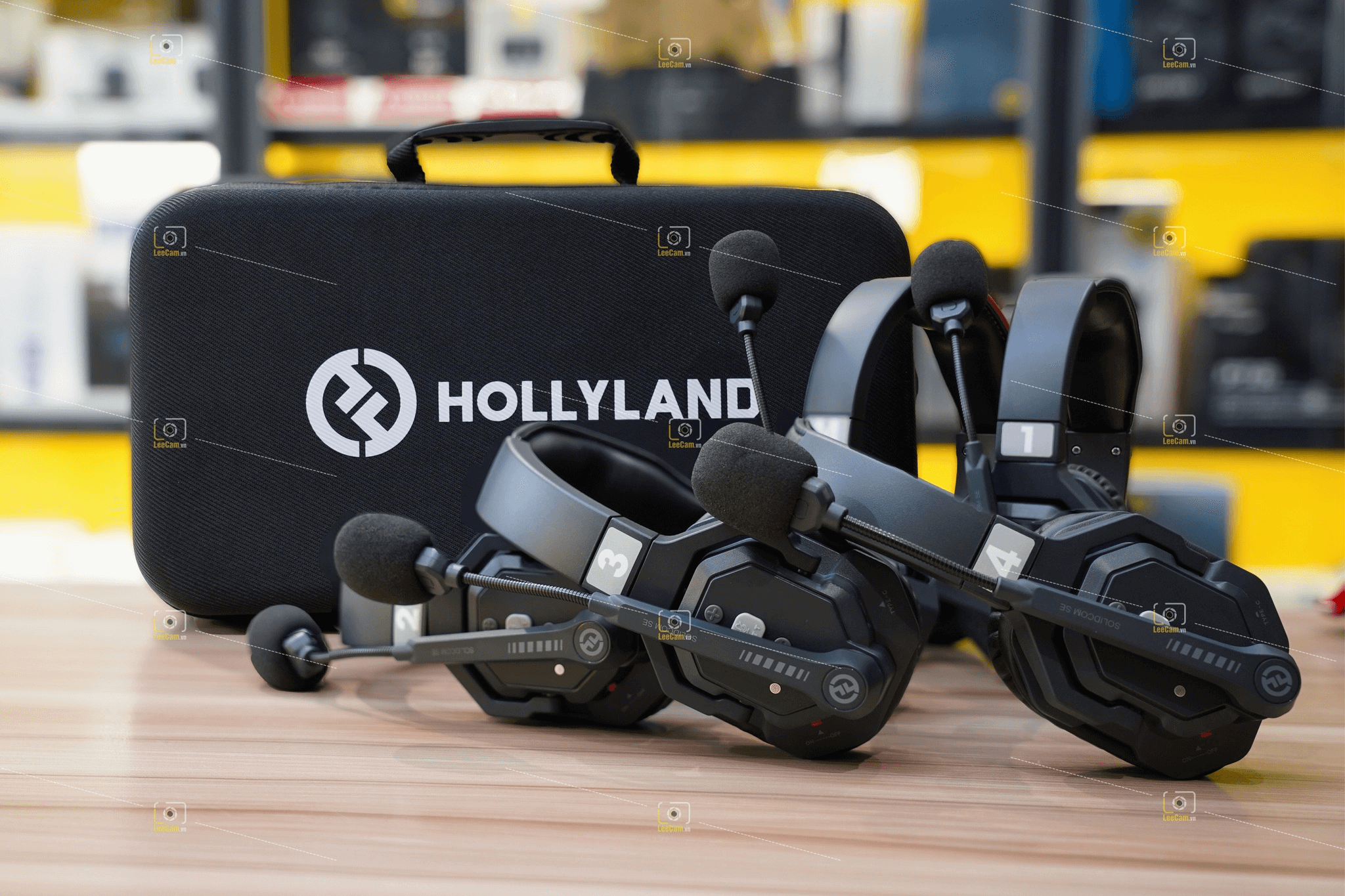 giai-phap-lien-lac-khi-lam-su-kien-bo-dam-tai-nghe-khong-day-hollyland-solidcom-