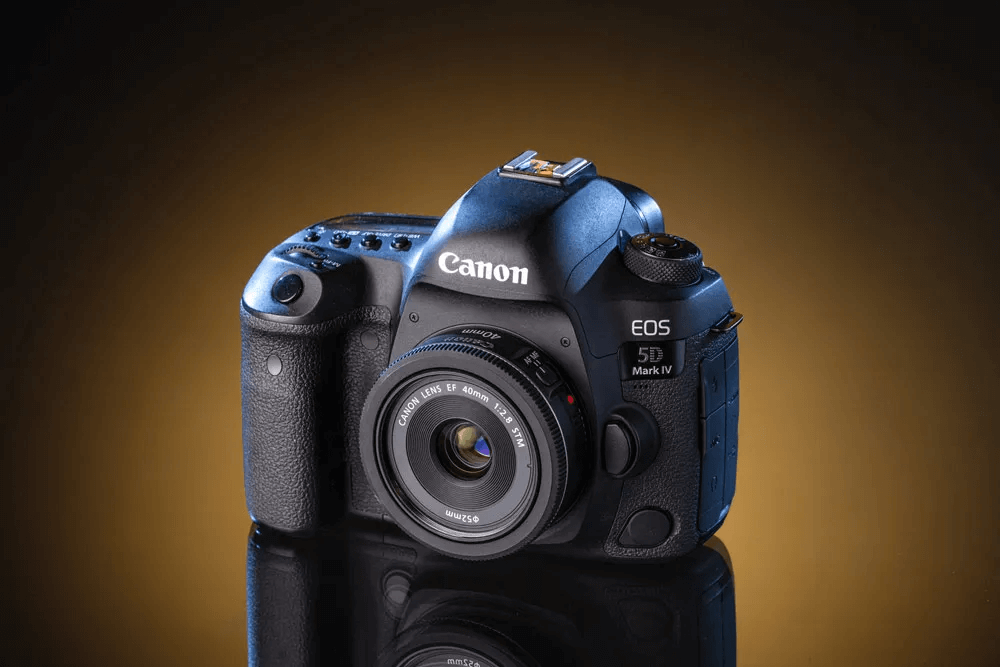 canon-5d-mark-iv-nam-2025-con-dang-mua-khong-ai-nen-chon