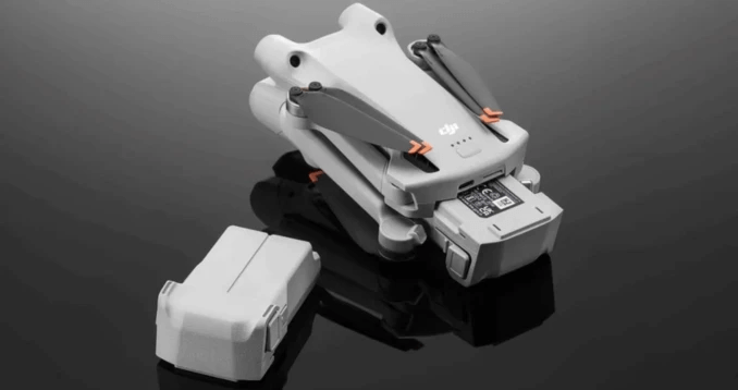 pin-thuong-va-pin-plus-tren-flycam-khac-nhau-the-nao-co-nen-nang-cap-pin-plus