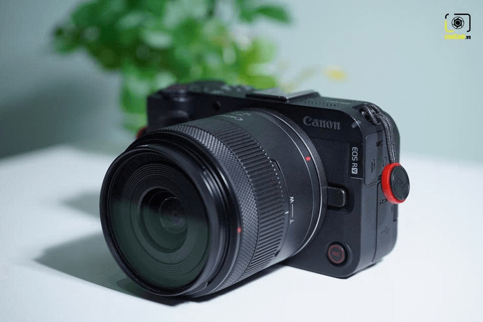 canon-r50v