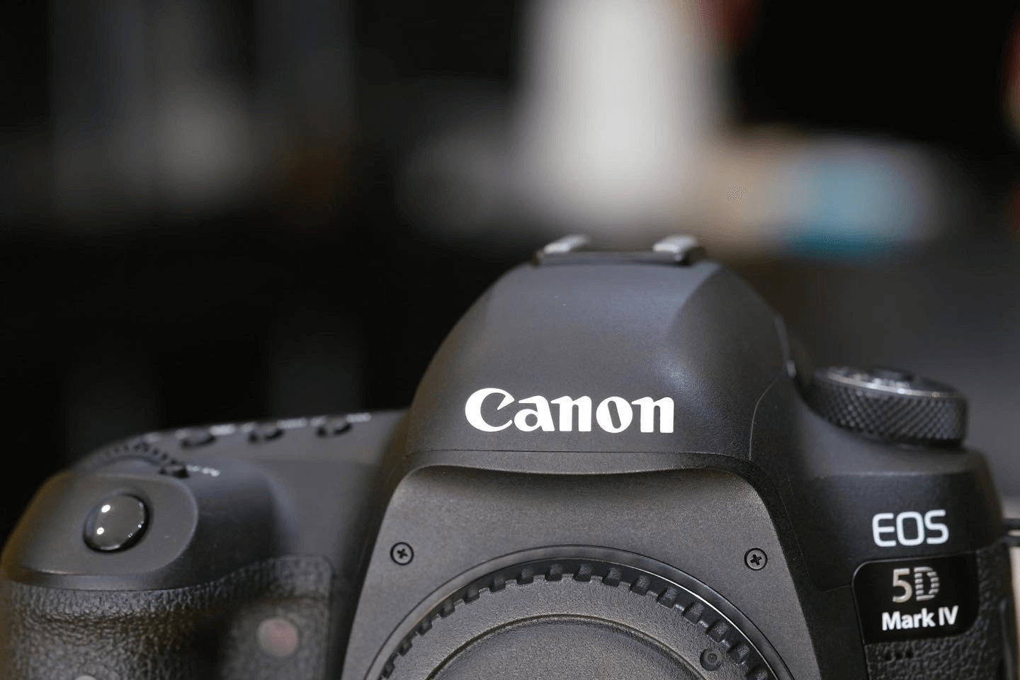 canon-5d-mark-iv