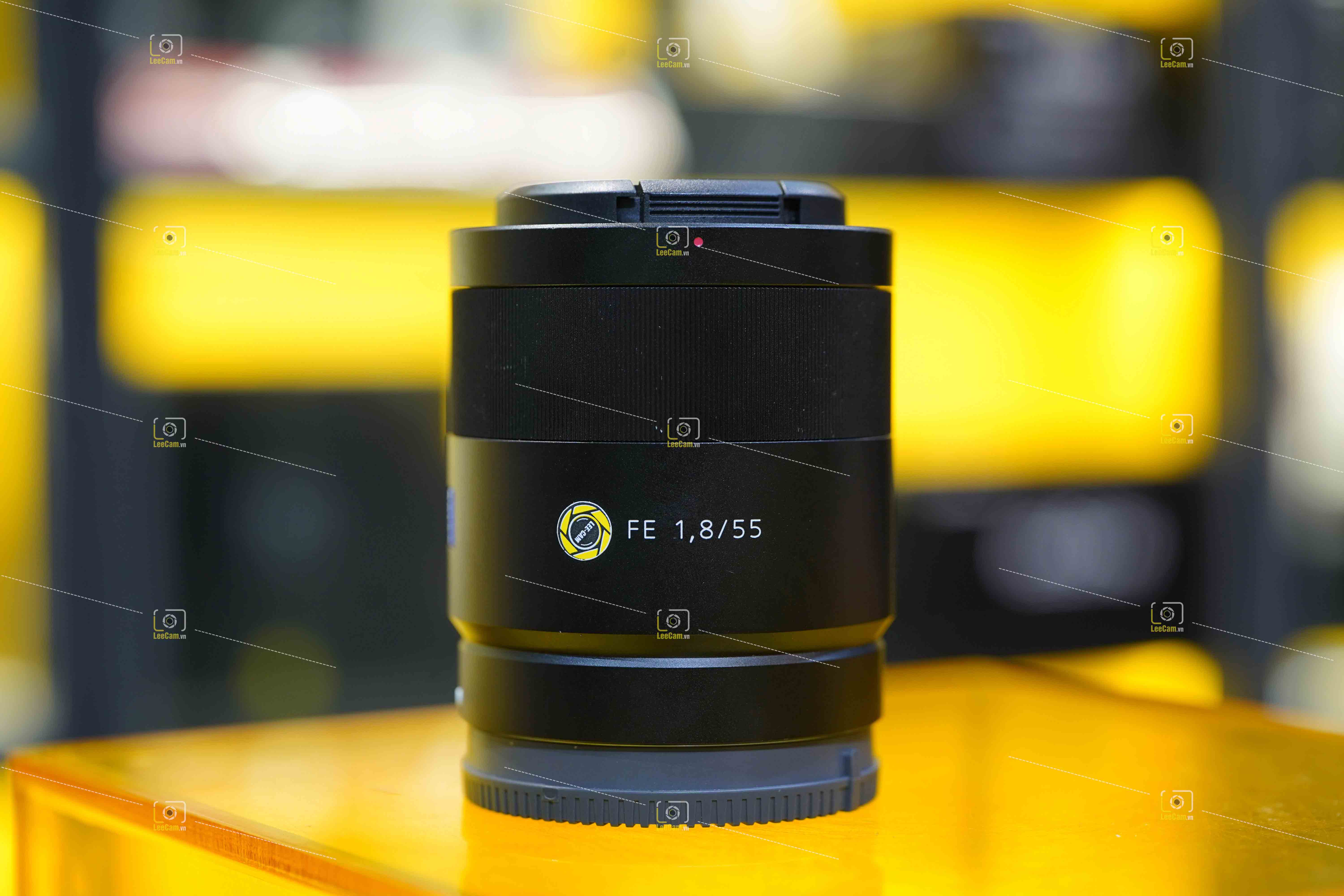 Lens Sony Carl Zeiss T* FE 55mm f/1.8 ZA (qsd)