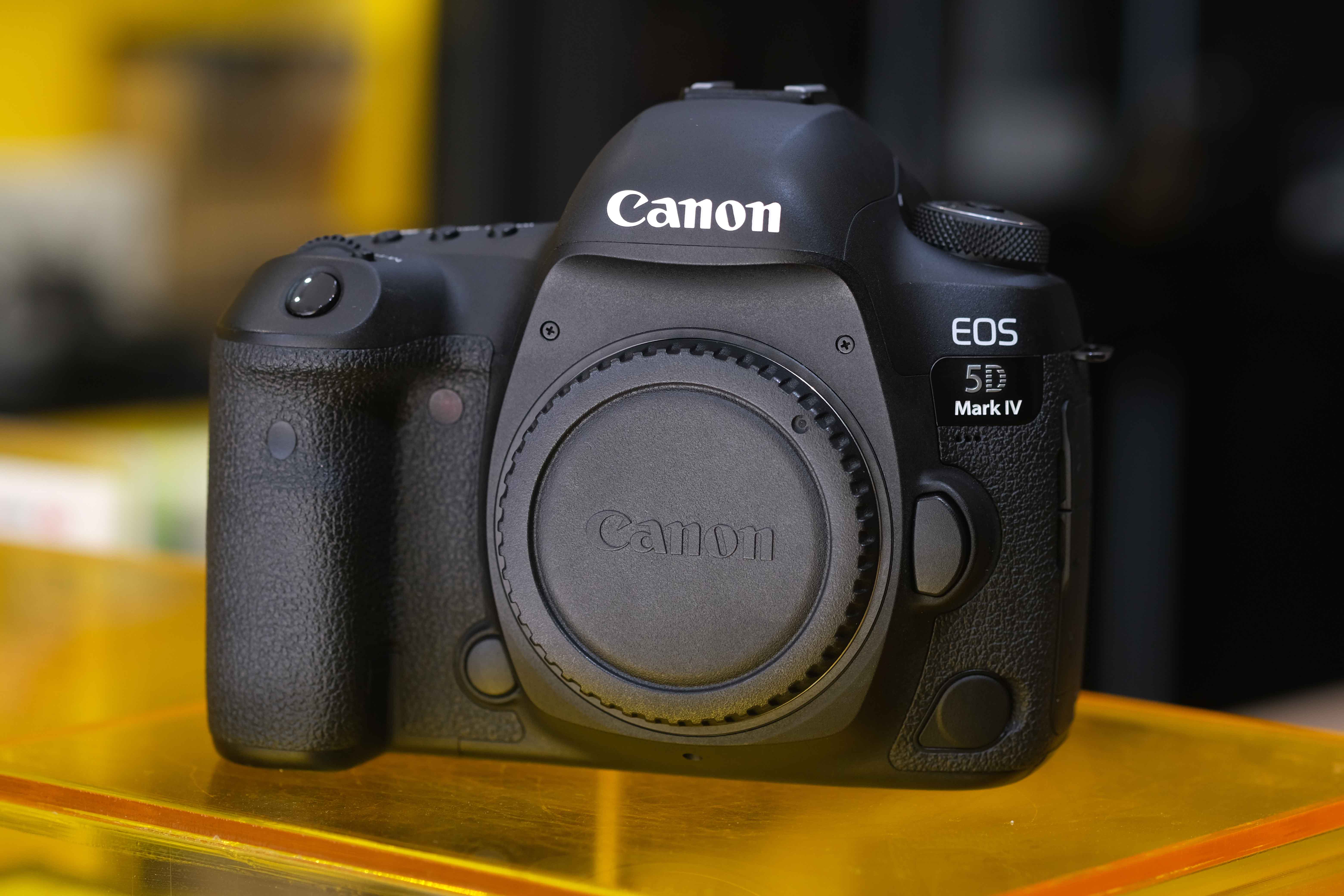 Body Canon EOS 5D Mark IV - Đẹp