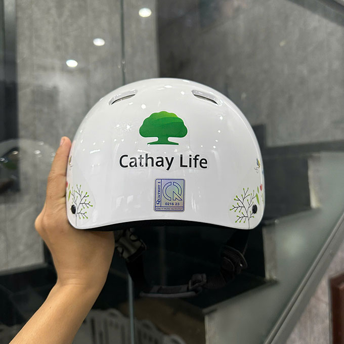 CT 446- NÓN BẢO HIỂM TRẮNG TRẺ EM IN HỌA TIẾT